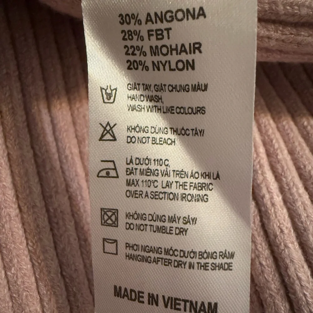 Elise Sleeveless Angora Mohair Turtleneck Sweater Vest Mauve M Quiet Luxury Glam